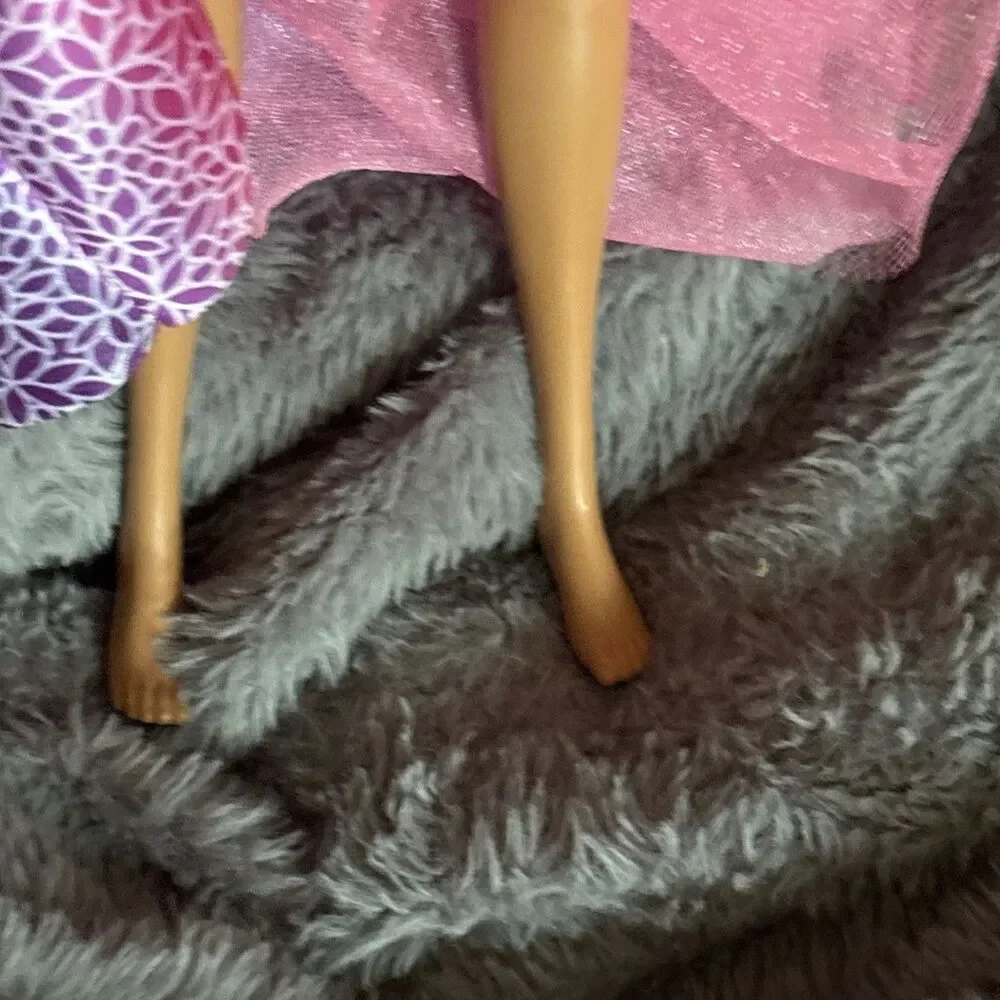 2015 Barbie 17” Tall Doll Dress Purple Pink Princess Dress Mattel